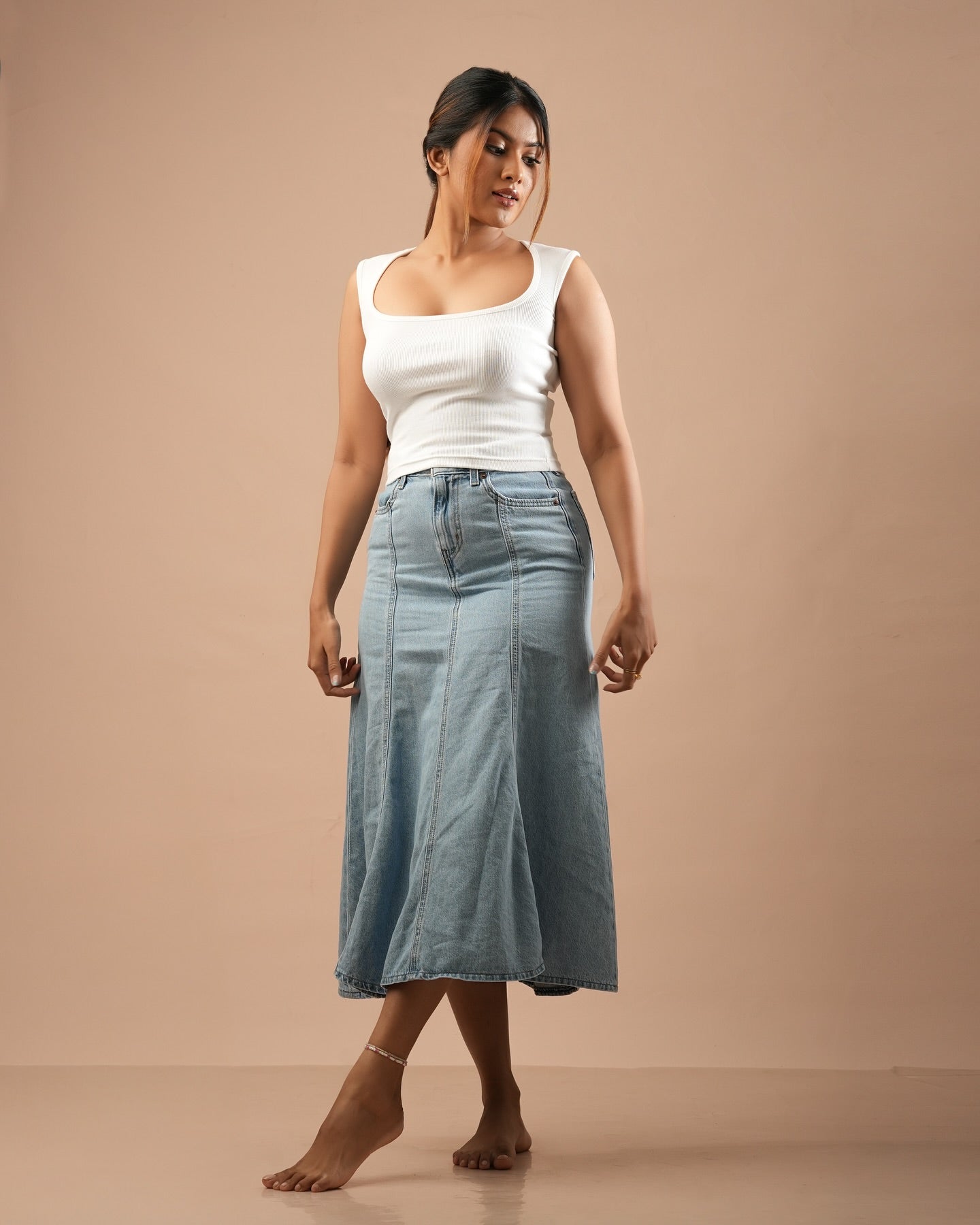 Serene Curve Neckline top – White