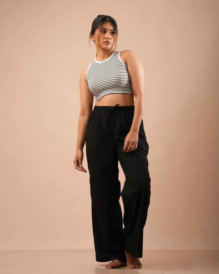 Core Crop Tank Top – Black