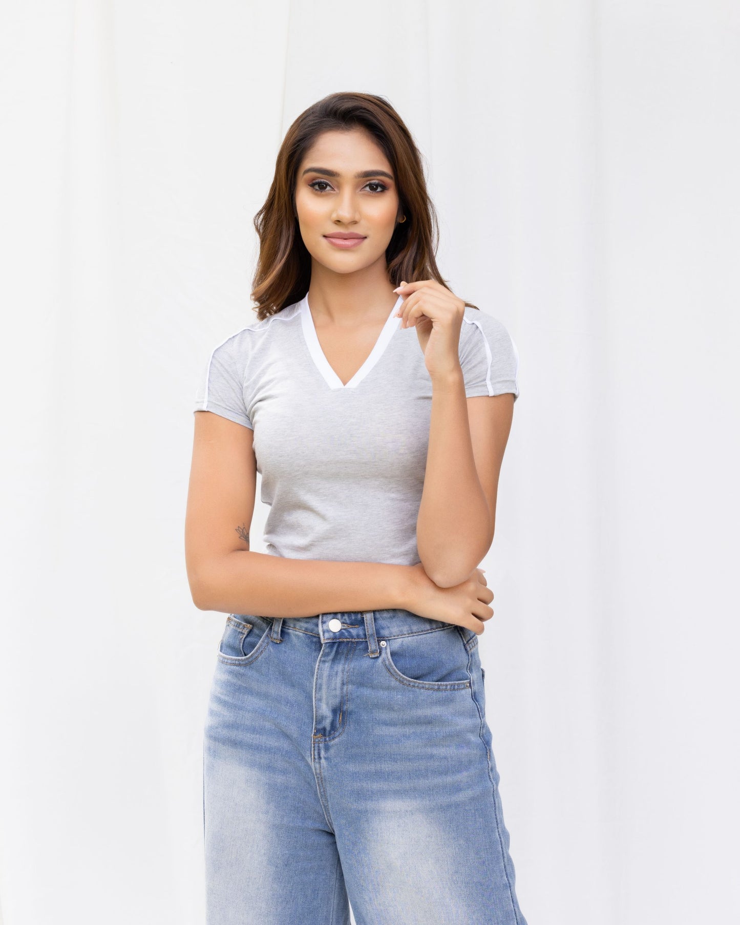 Fatal V – Neck Top – Ash