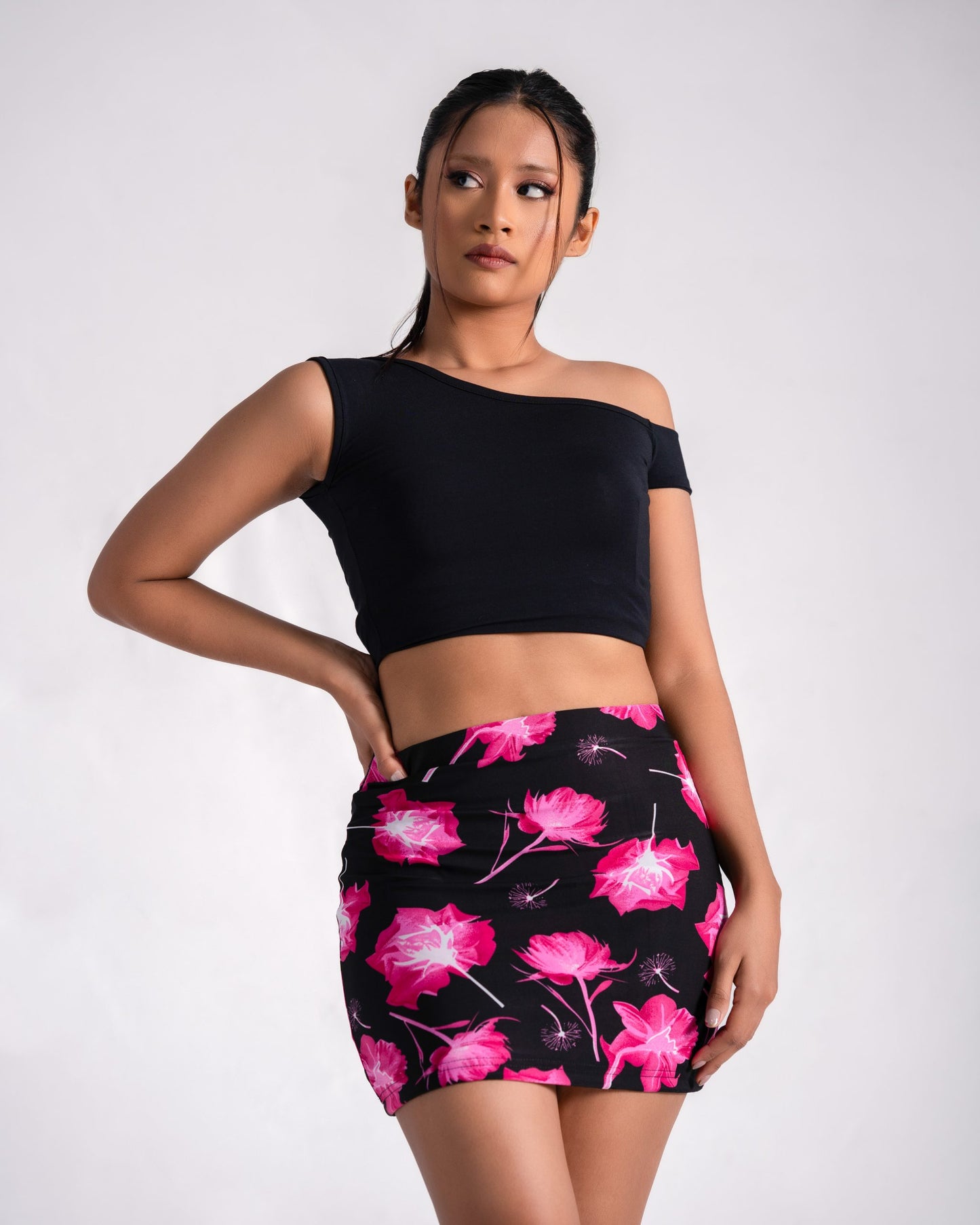 Floral Mini Skirt – Black Pink