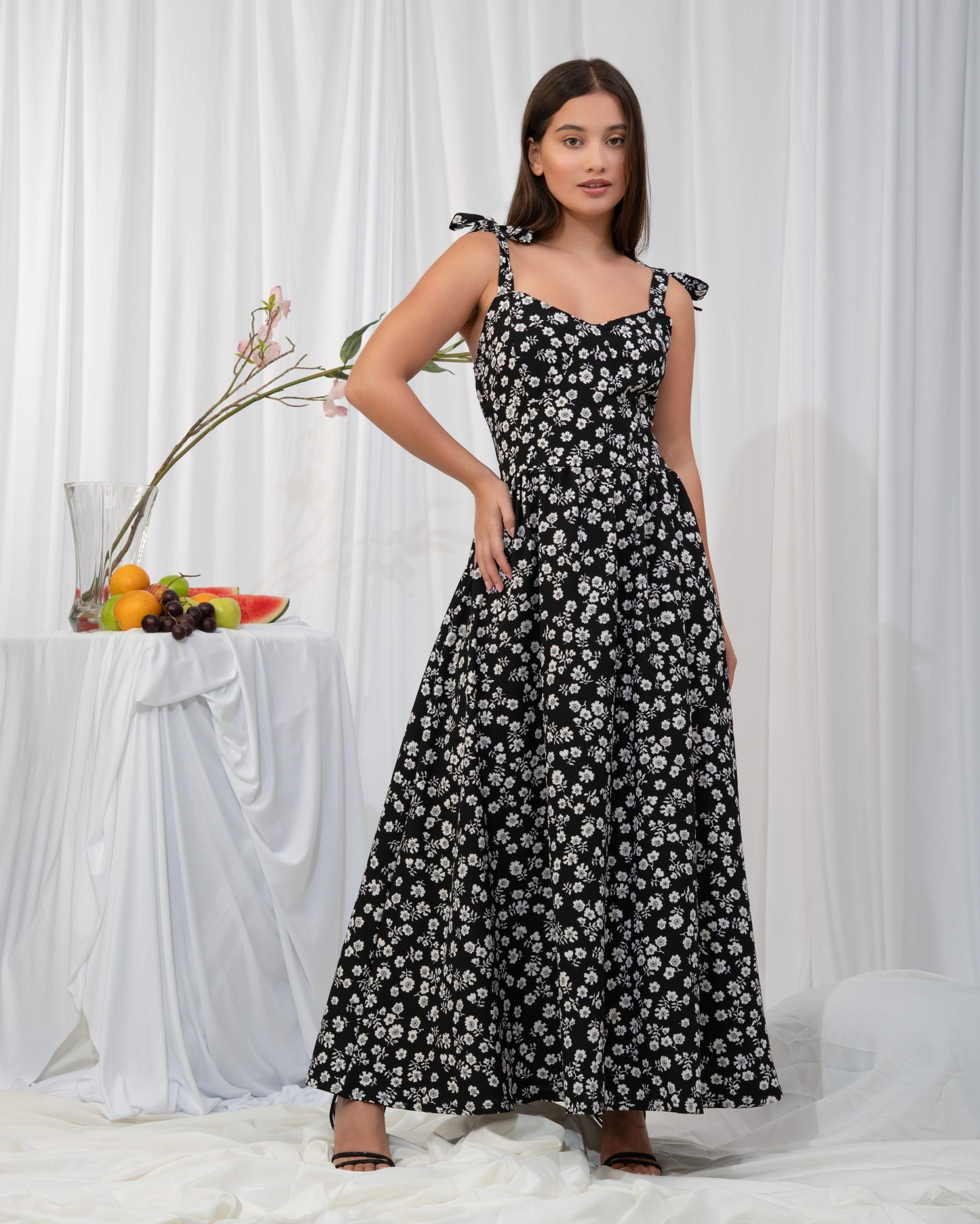 Aira Blossom Dress – Black