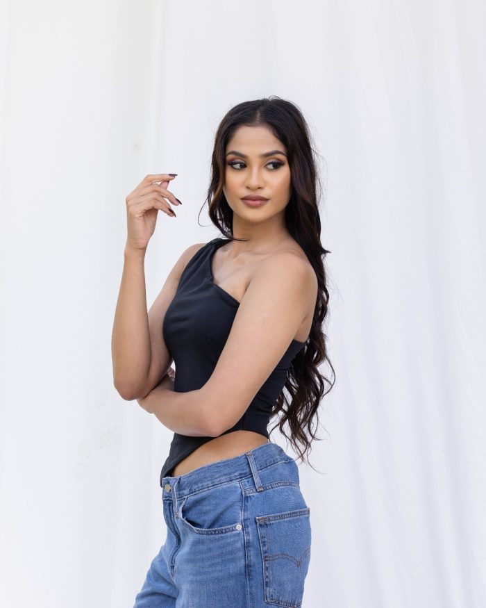 Yara Top – Black